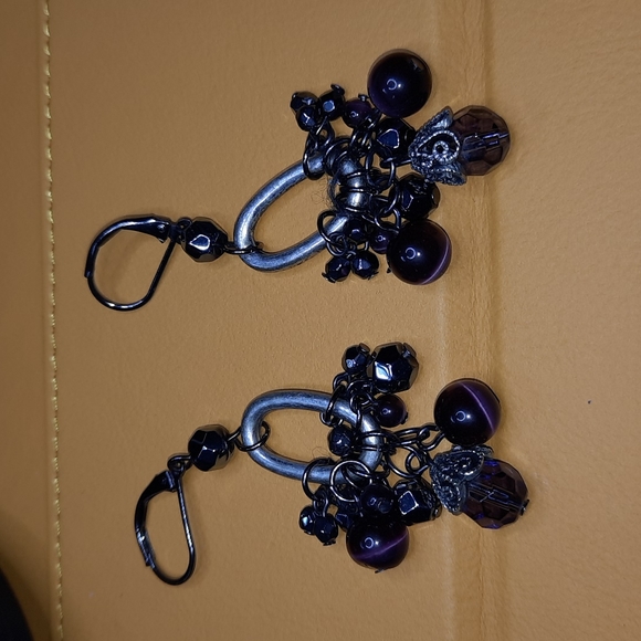 unknown Jewelry - Amethyst Color Dangling Earrings Please Look